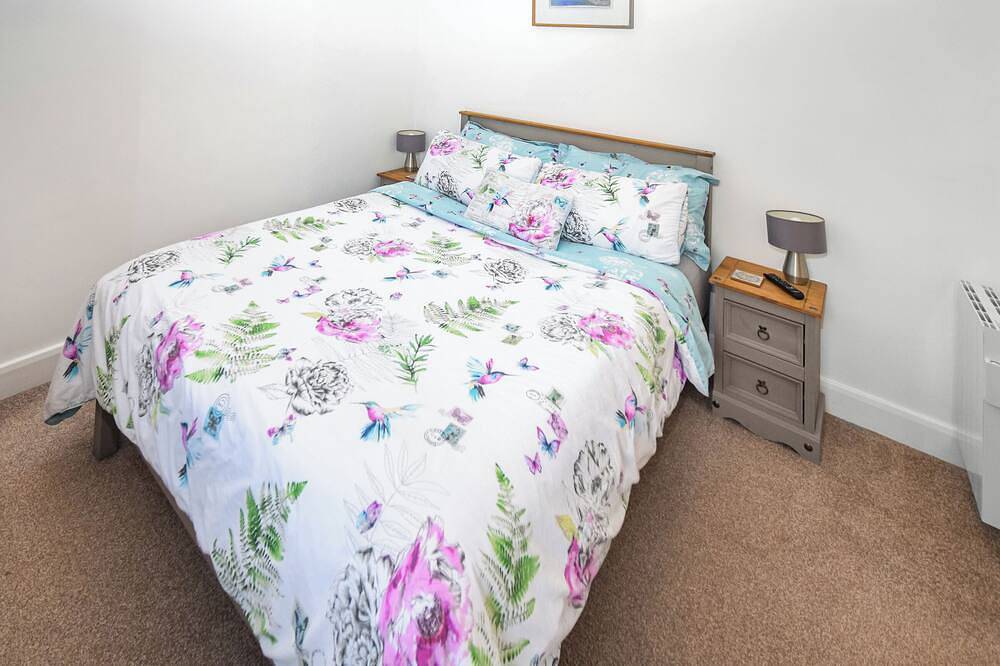 3 bedroom accommodation in Grange-over-Sands in Grange-over-Sands, Lake District
