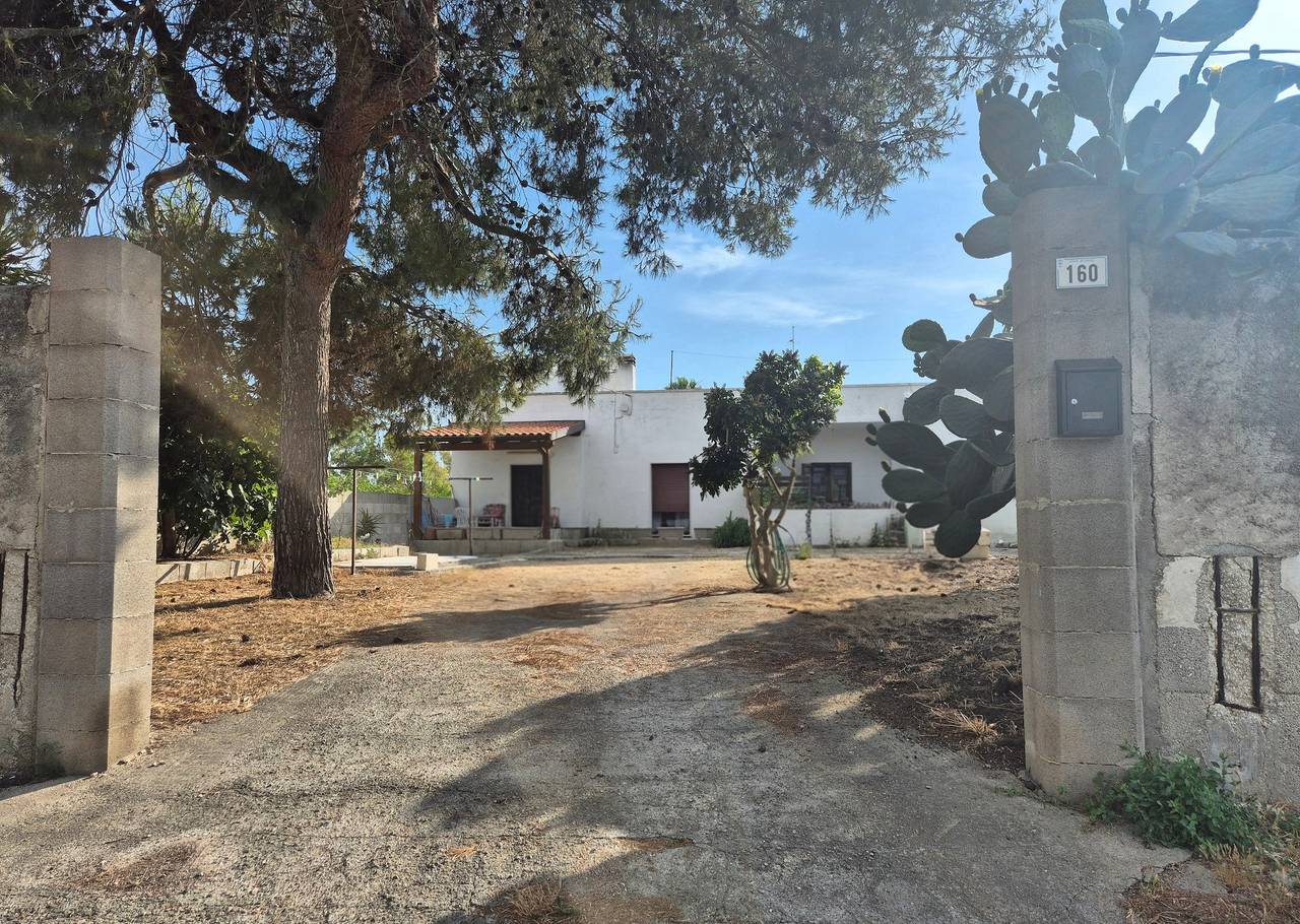 Casa Vacanze 'Sunrise' con Giardino Privato e Aria Condizionata in Frigole, Provincia di Lecce