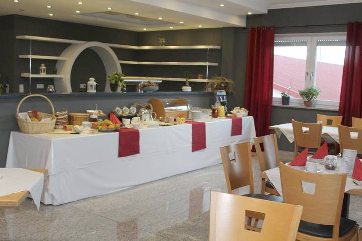 Hotel, mit Terrasse in Worms - 3