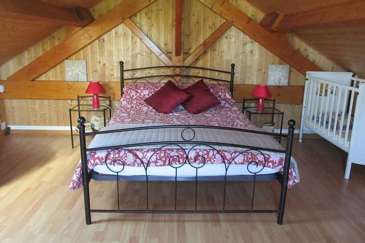 Encantadora casa rural en La Graffeuille con uso exclusivo de una gran piscina in Montgibaud, Brive-la-Gaillarde region