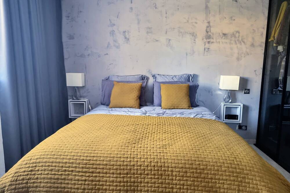 Luxury villa, swimming pool, air conditioning 5 minutes from Cassis in Carnoux-en-Provence, Marseille region