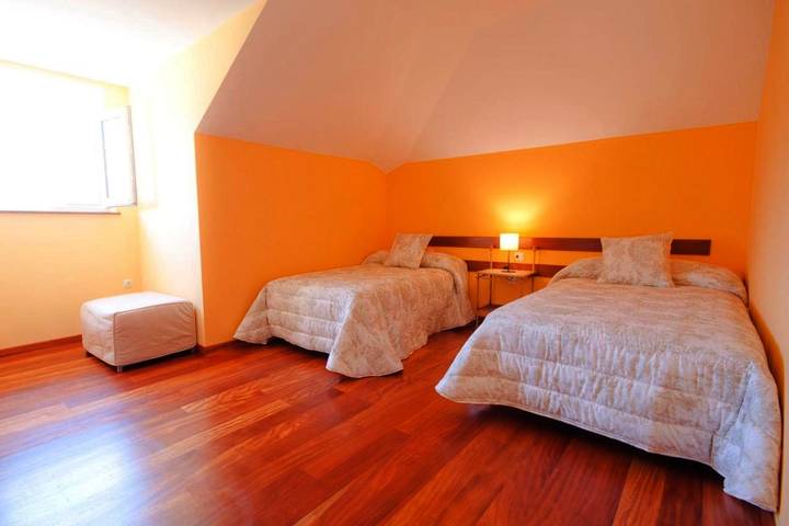 Gîte pour 3 personnes, avec jardin et vue à Viveiro - 2