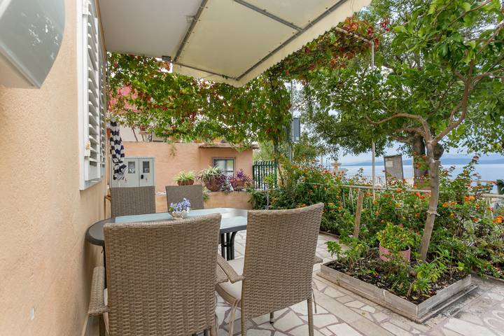 Ferieleilighet for 4 personer, med Balkong / Terrasse i Podgora