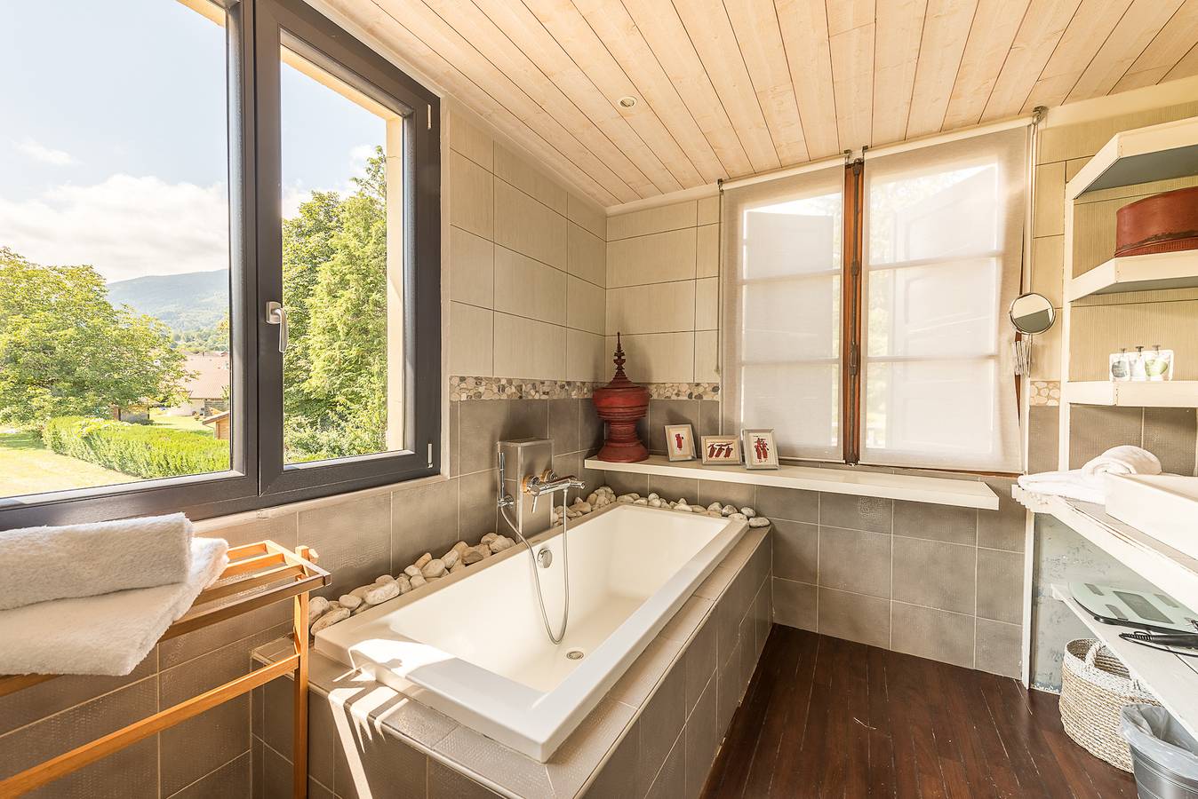 Cosy spirit 5*,Maison au Calme avec vue in Saint-Jorioz, Parc naturel régional du Massif des Bauges