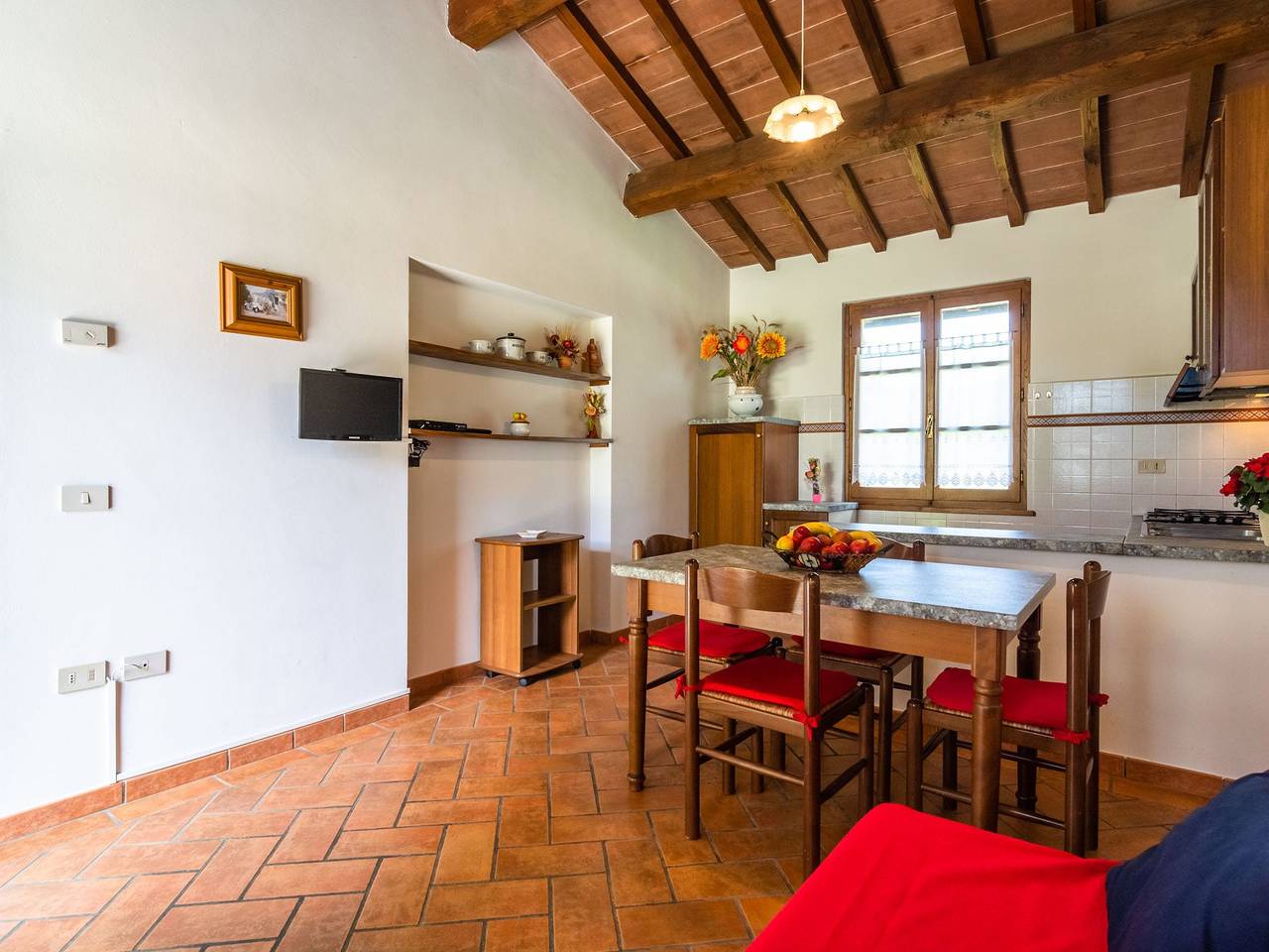 Agriturismo Toscane met Zwembadzicht in Castiglion Fiorentino, Provincie Arezzo