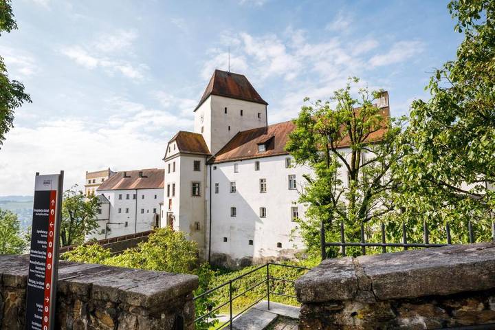 Hostel für 10 Personen, mit Terrasse und Ausblick in Passau