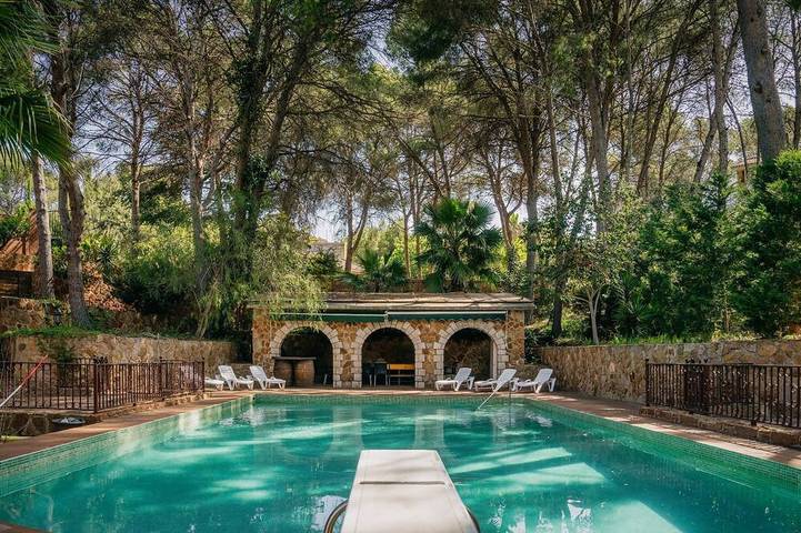 Chalet para 20 personas, con terraza y jardín, Se admiten mascotas en Camp de Morvedre