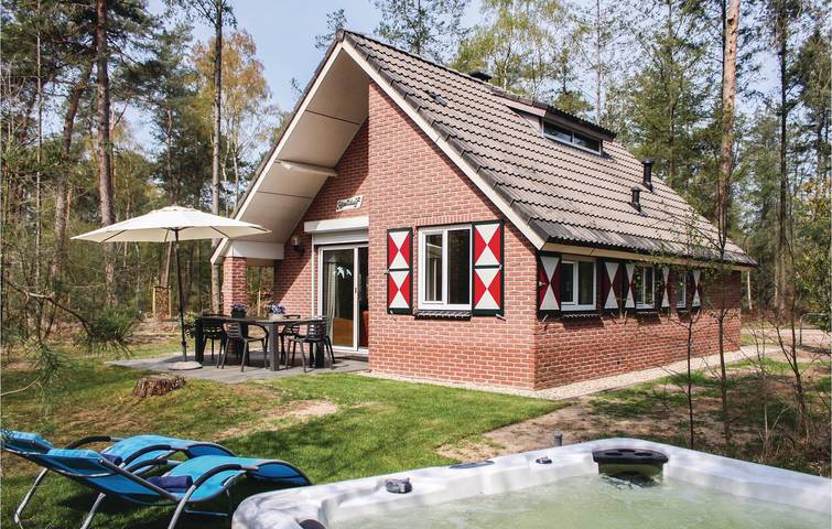 Ferienhaus für 6 Personen, mit Terrasse und Whirlpool sowie Garten