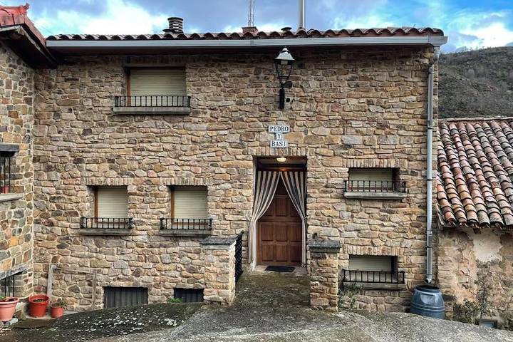 Casa rural para 8 personas, con vistas y balcón en Laguna de Cameros