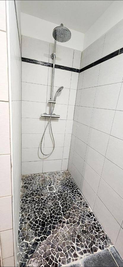 Location de vacances pour 4 personnes, avec terrasse à Ozillac - 3