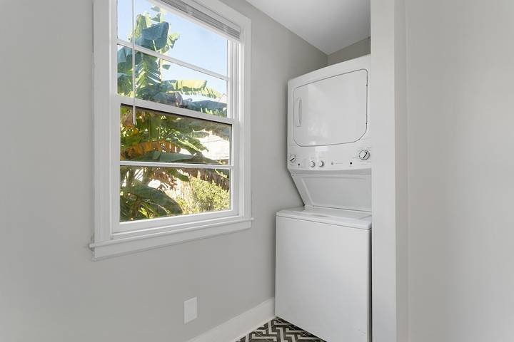 Holiday rental for 12 people, with pool and balcony in Charleston