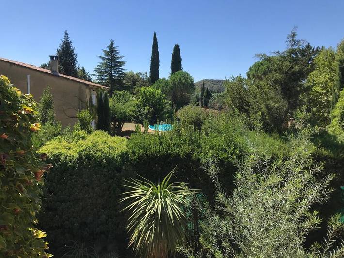 Villa pour 8 personnes, avec Balcon et Terrasse ainsi que Jardin et Bassin pour enfant