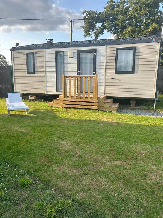 Camping pour 7 personnes, avec Jardin
