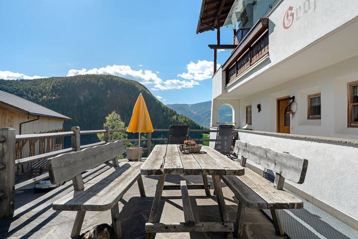 Ganze Wohnung, Grafaierhof Apartment "Sonnenuntergang" mit Bergblick in Kastelruth, Dolomiti Superski
