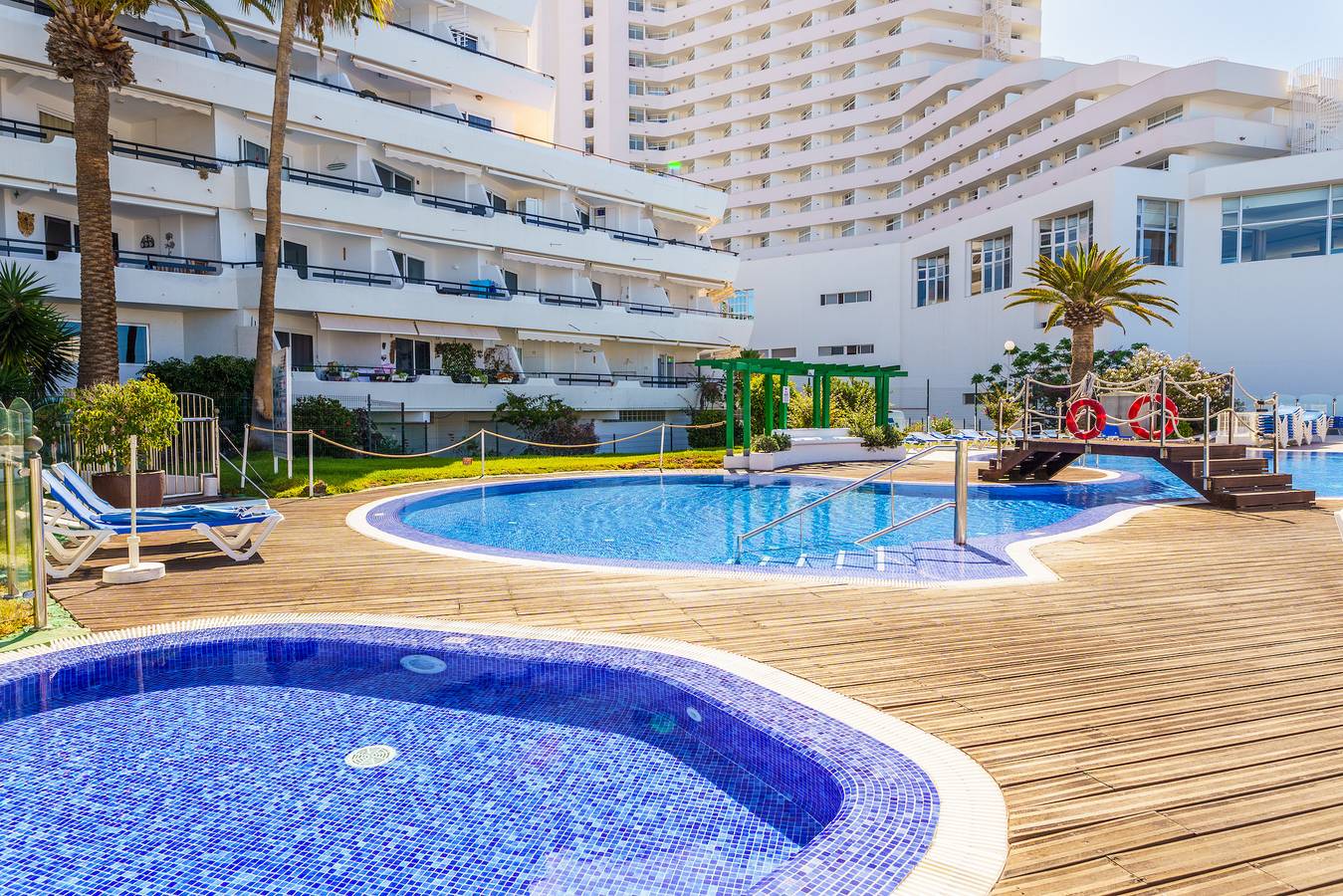 Exclusive Sea Views Villamar - Big Terrace & Pool in San Eugenio Alto, Adeje