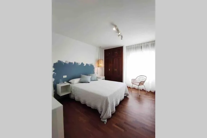 Apartamento de vacaciones para 5 personas, con balcón y vistas - 1