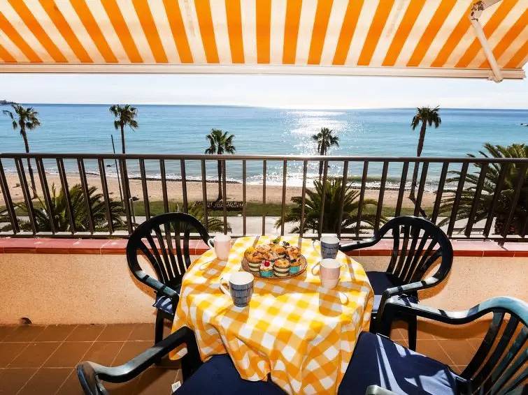 Apartamento entero, 4 estancias 6 personas in Torre Valentina, Calonge