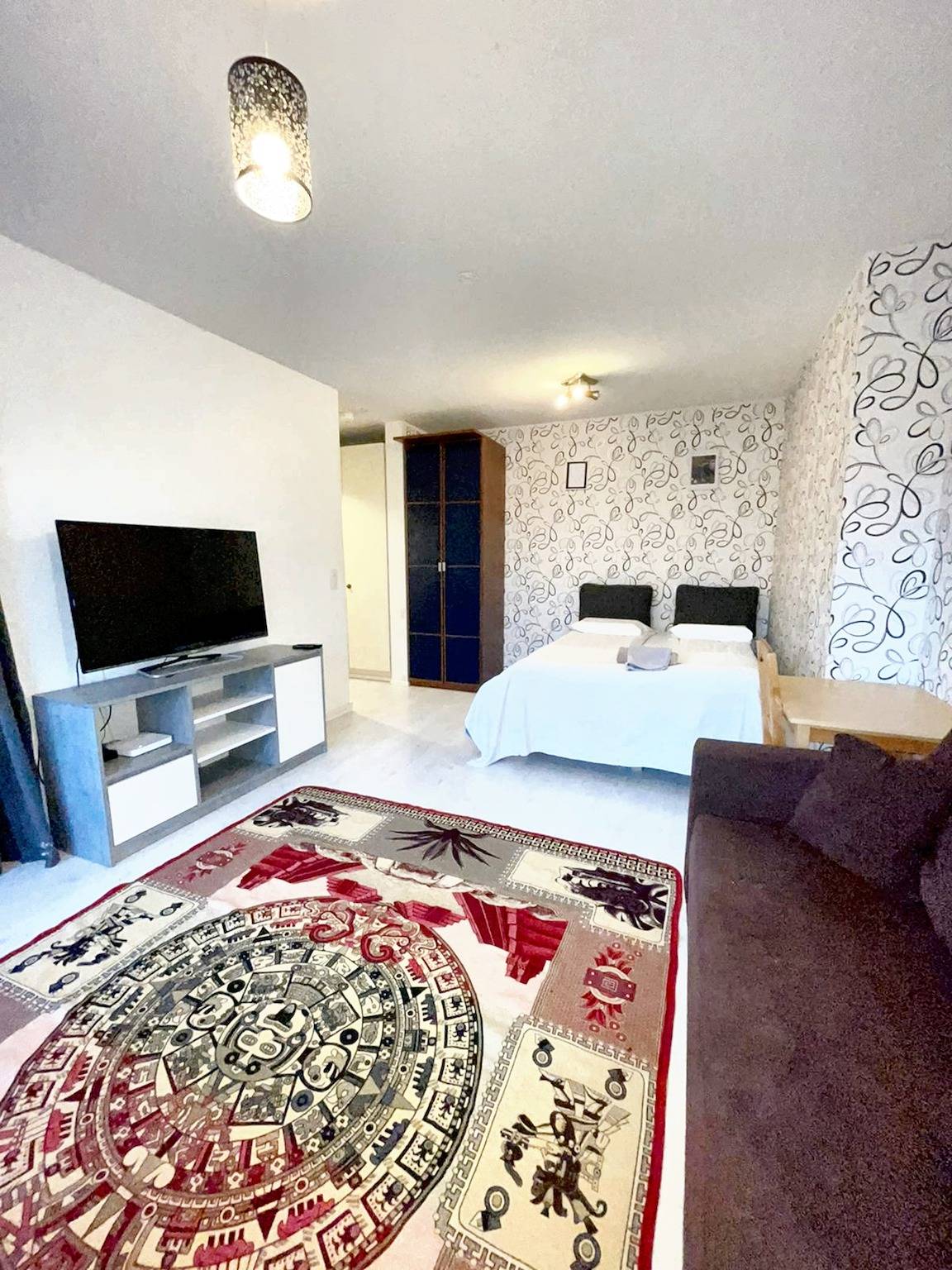 Studio entier, Studio charmant à Helsinki 42 m² avec vue piscine in Helsinki, Uusimaa