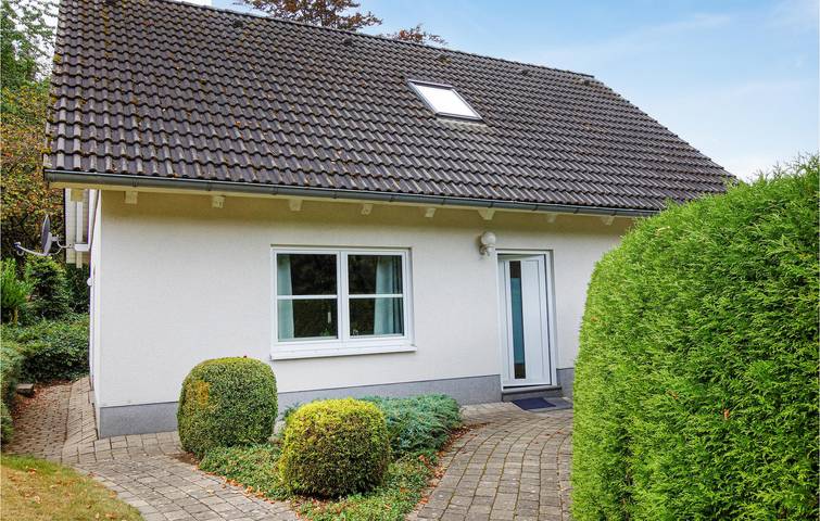 Ferienhaus für 4 Personen, mit Terrasse und Garten sowie Ausblick in Attendorn - 2