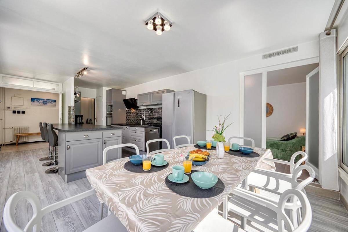 Appartement entier, Coliving - Oceana Bedroom - Convenient & Near Cern in Saint-Genis-Pouilly, Gex