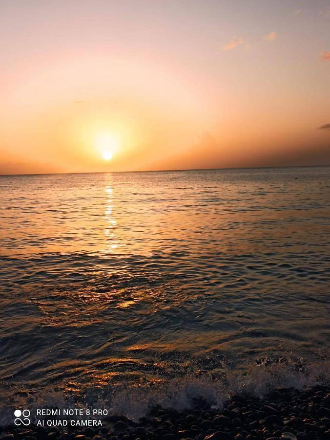 Gîte pour 4 personnes, avec vue ainsi que piscine et jardin à Baillif - 2