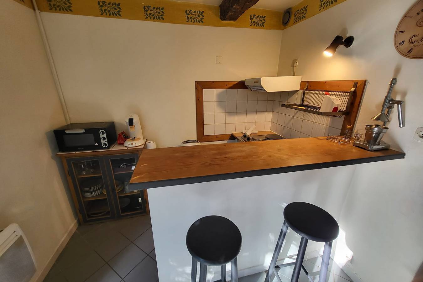 Studio entier, Studio de 24m² avec Petit Patio arboré in Avignon, Vaucluse