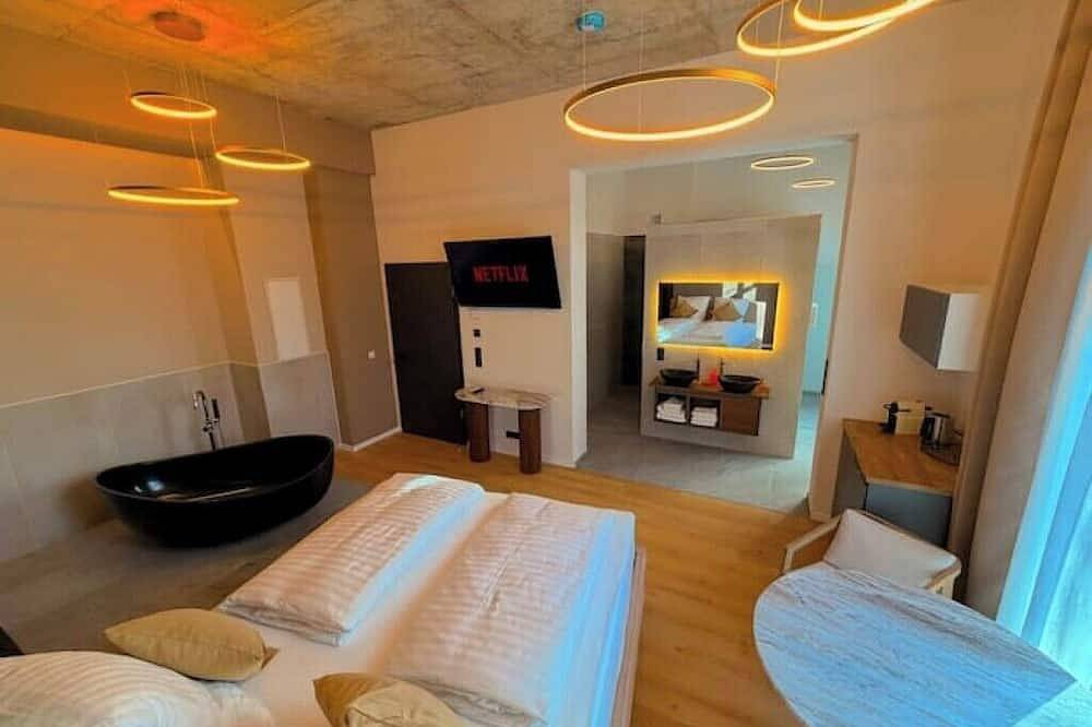 Villa Weitmar: Privates Spa – Sauna und Design-Wanne in Weitmar, Bochum