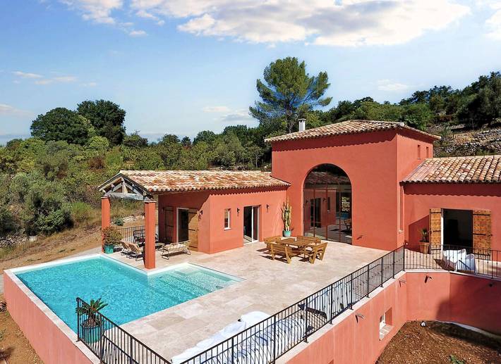 Gîte pour 14 personnes, avec piscine, animaux acceptés
