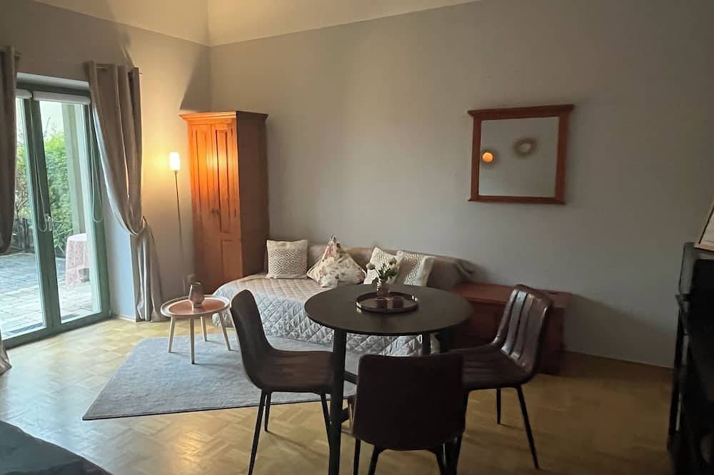 Ganze Wohnung, Burghof Ferienwohnungen  Apartment Terrasse in Görlitz, Oberlausitz-Niederschlesien