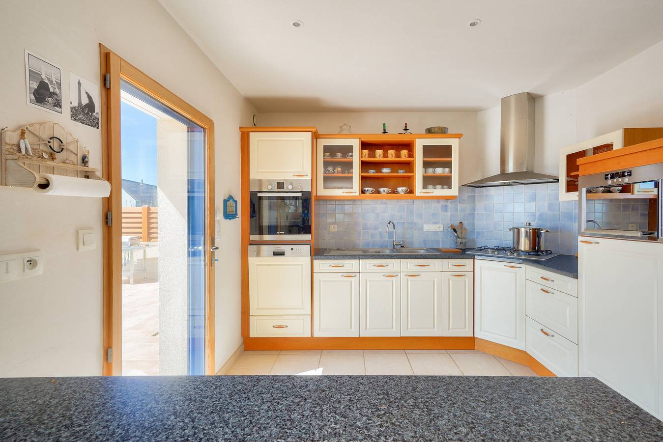 Vue mer, à 200m de la plage, maison pour 9 in Plovan, Région de Quimper