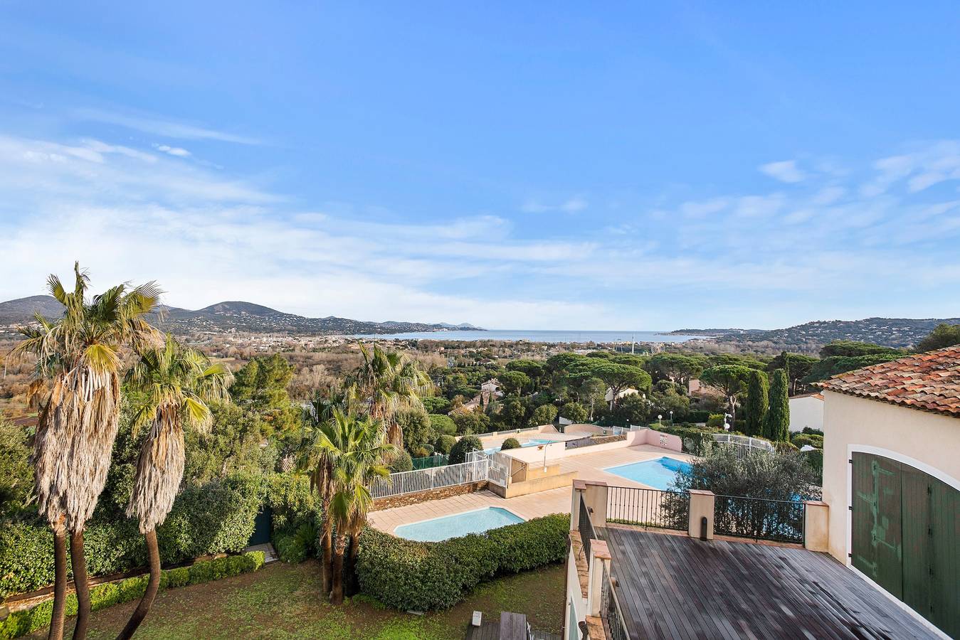 Appartement entier, Appartement 'Les Terrasses De Cogolin' avec vue sur la mer, piscine partagée et terrasse privée in Cogolin, Côte méditerranéenne (France)
