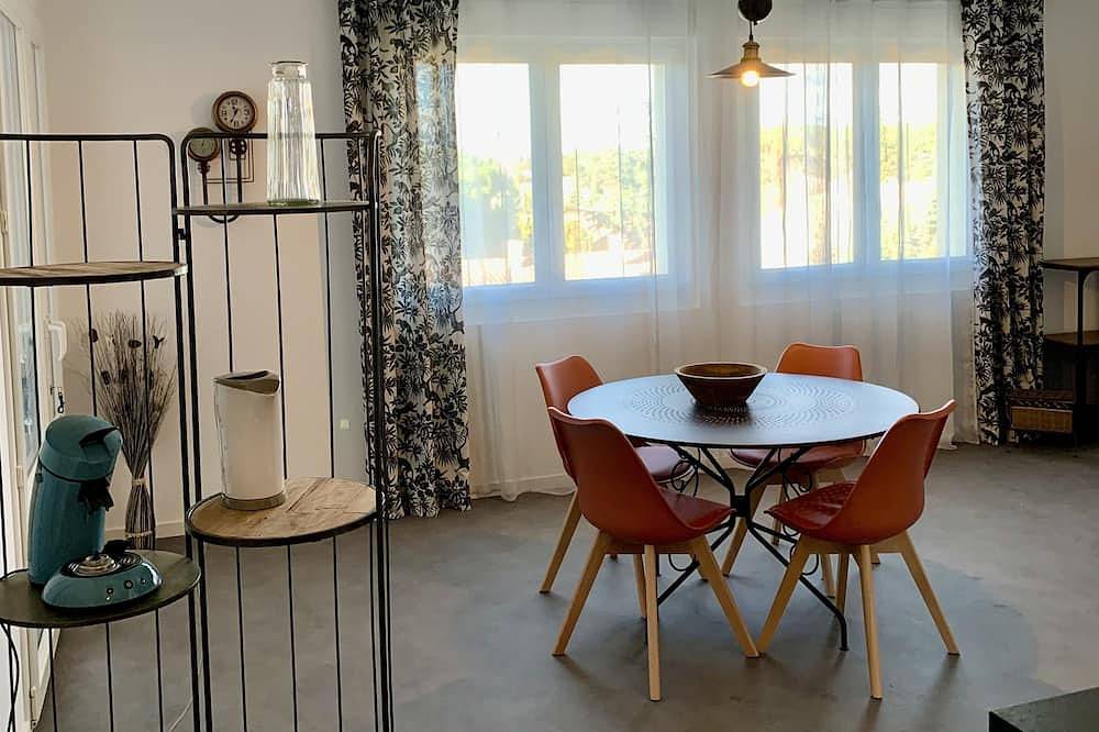 Appartement entier, Petit Havre De Paix in Vergèze, Côte méditerranéenne (France)