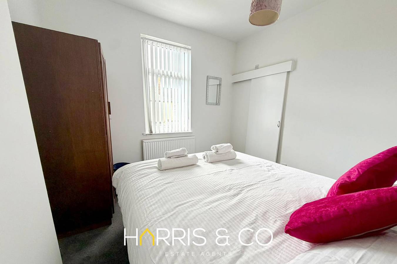 Beach Gem Retreat - A Cosy Costal Stay in Lancashire
