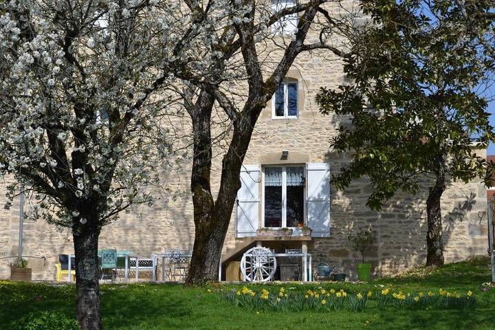 Cottage pour 3 personnes, avec vue et jardin à Chargey-lès-Gray