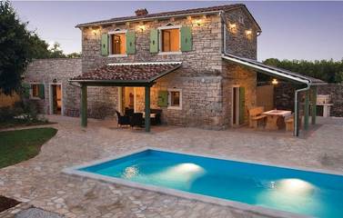Villa mit pool für 6 Personen, mit Balkon und Pool sowie Garten in Istrien