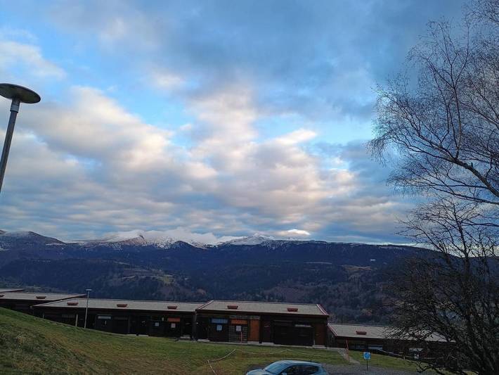 Gîte pour 6 personnes, avec balcon et vue dans La Banne d'Ordanche - 4