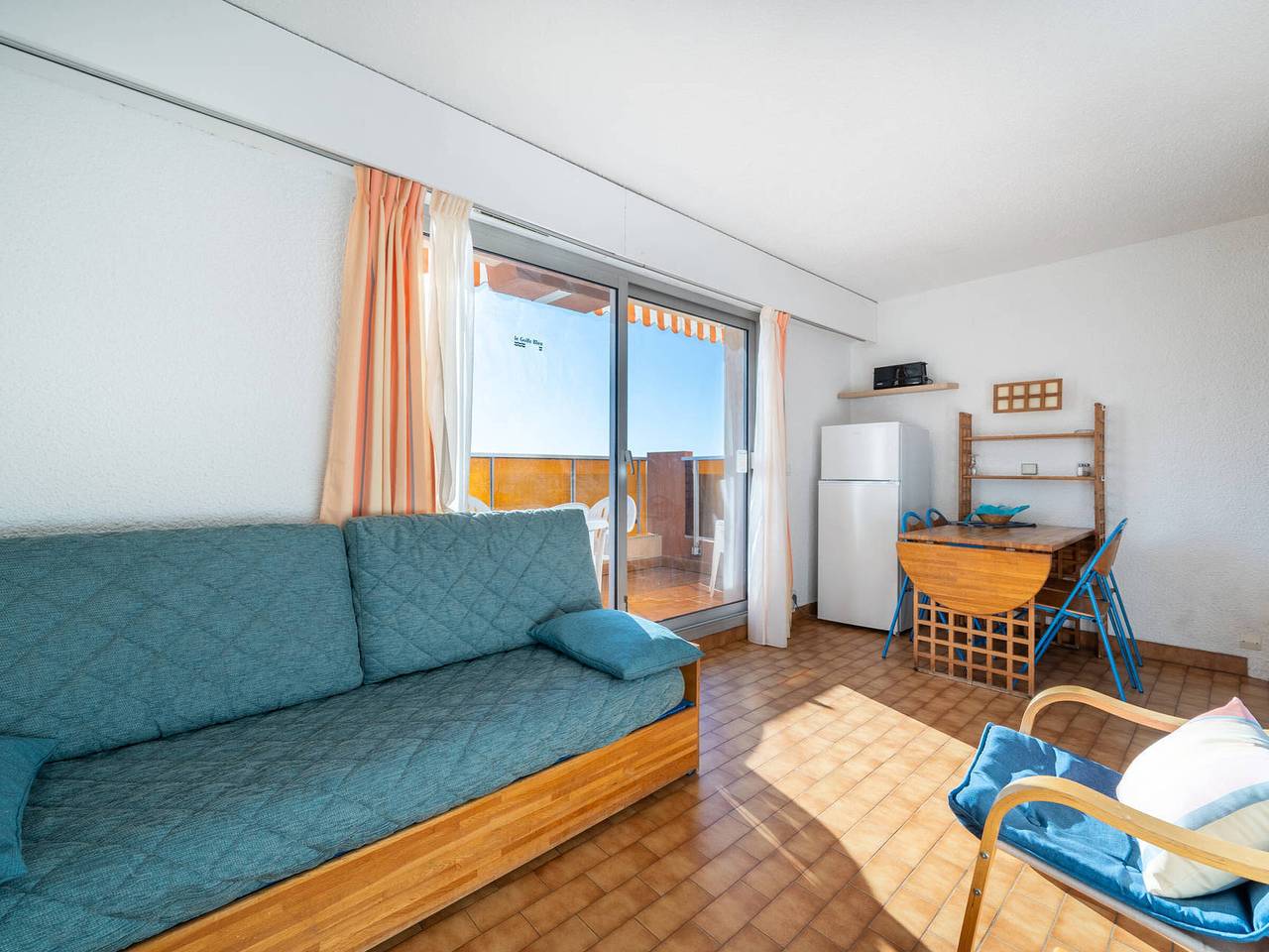 Entire apartment, Apartment 6 people, sea view, Wi-Fi and parking included in Roquebrune-Cap-Martin, Mediterranean Coast (France)