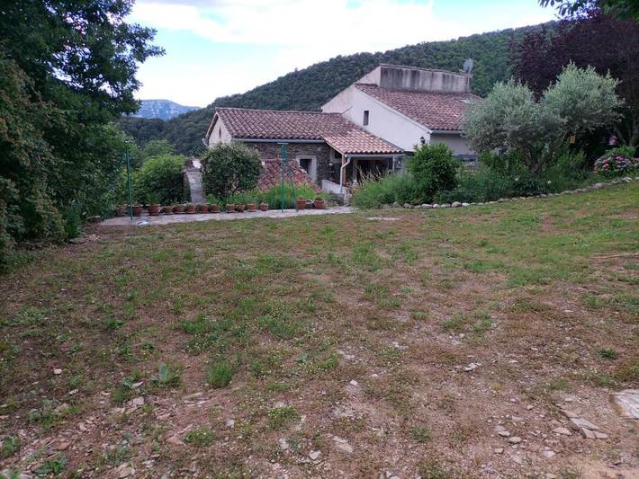 Location de vacances pour 4 personnes, avec jardin et vue à Sumène