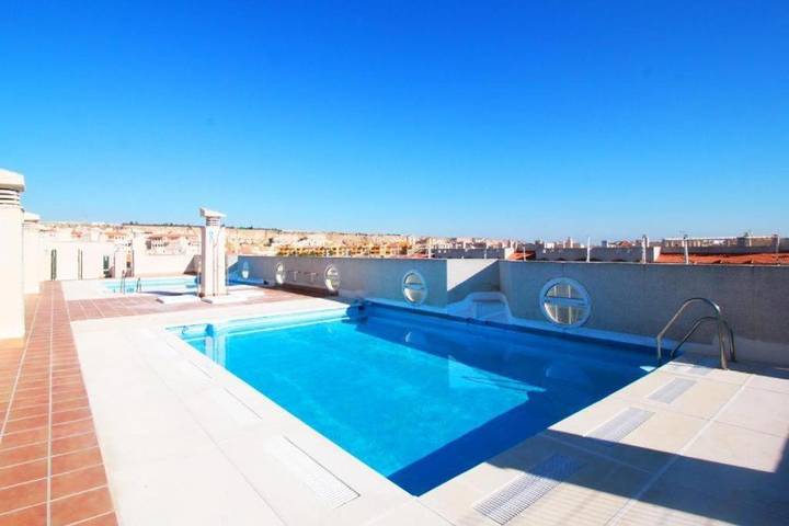 Apartamento para 2 personas, con terraza y piscina en Almerimar