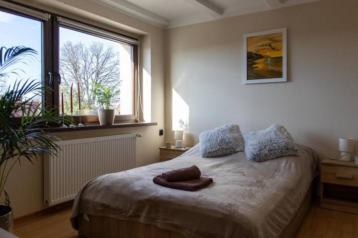 Apartament wakacyjny dla 2 osób, z Ogród i Widok na jezioro oraz Widok w Żarnowska