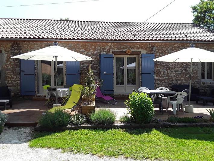 Location de vacances pour 5 personnes, avec piscine ainsi que jardin et vue, animaux acceptés à Sorges - 4