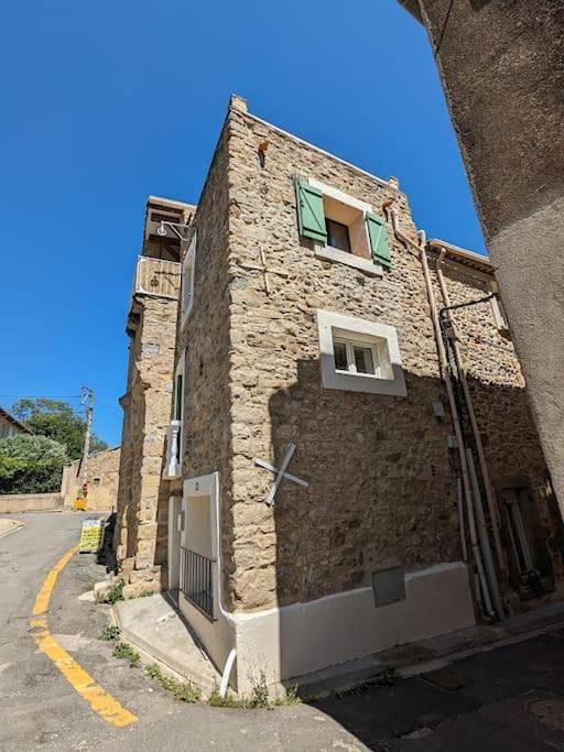 Location de vacances pour 5 personnes, avec vue et terrasse à Bize-Minervois - 3