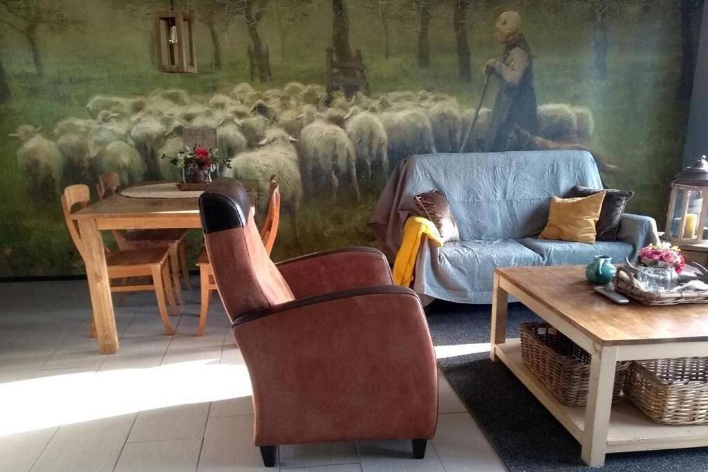 Two-Bedroom Chalet in Ede, Hoge Veluwe