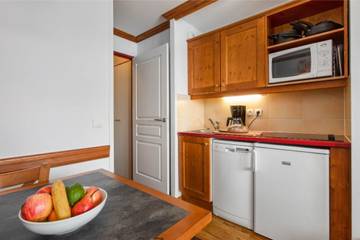 Appartement De Vacances pour 4 Personnes dans Plagne Soleil, Mâcot-la-Plagne, Photo 4