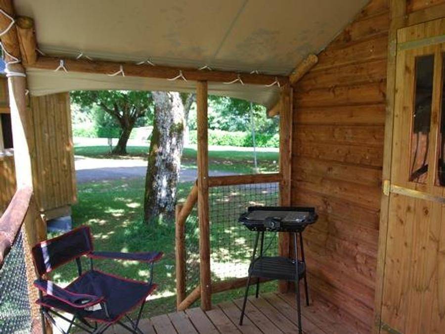 Camping La Forêt - Bungalow de lona 2 personas - Canadiense sin instalaciones sanitarias in Lourdes (Altos Pirineos), Altos Pirineos
