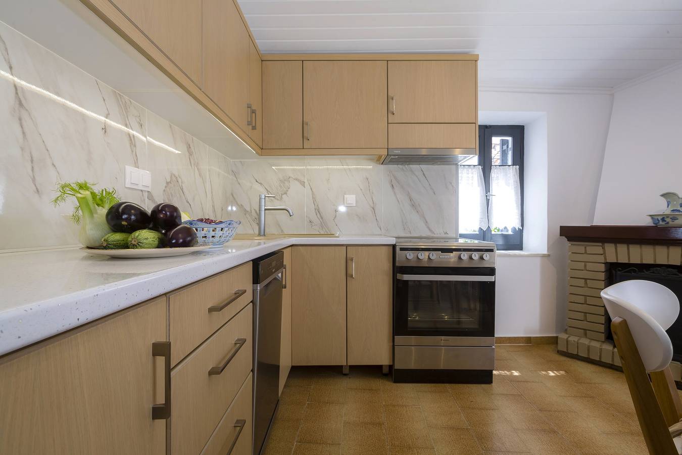 Vakantiehuis "Gala Estate Traditional Mansion" met uitzicht op de bergen, tuin & Wi-Fi in Corfu