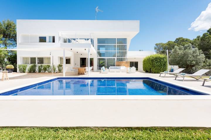 Ferienhaus für 8 Personen, mit Balkon und Terrasse sowie Garten