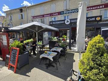 Hôtel pour 2 personnes, avec terrasse et vue, animaux acceptés à Malaucène