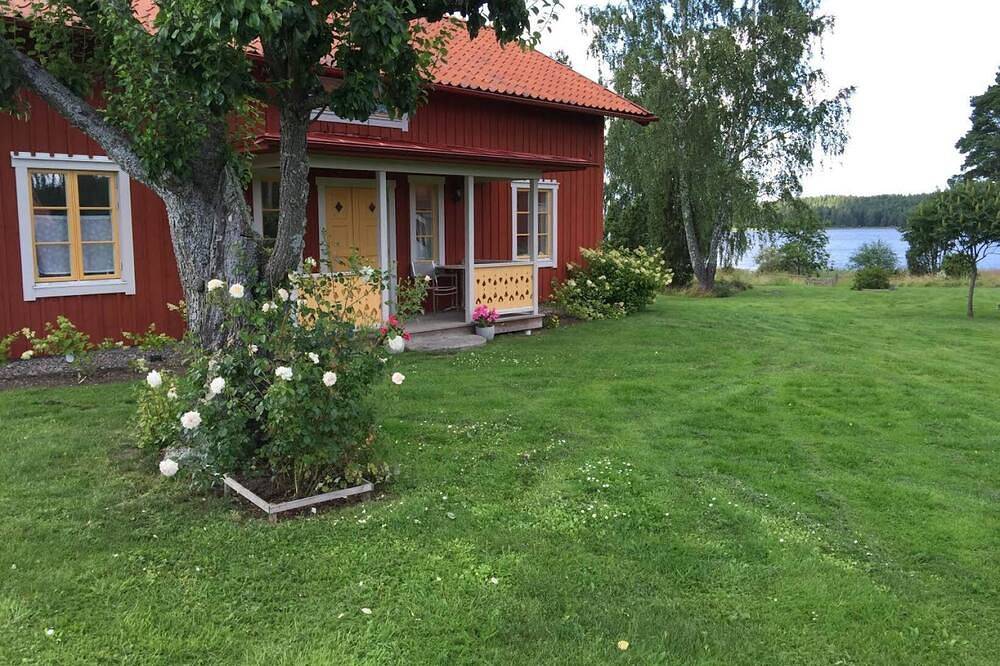 Wunderbares Ferienhaus direkt am See Nyckelsjön in Gnesta, Schwedische Ostsee