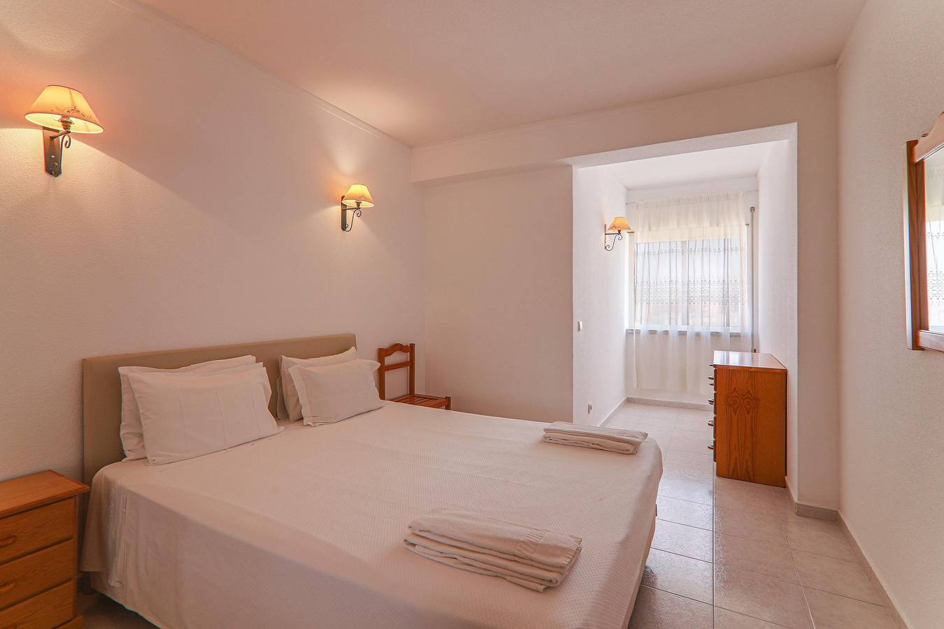 Apartamento inteiro, Apartamento Oura 9ºa na Praia com Vista para o Mar, Piscina, Jardim & Varanda in Armação de Pêra (costa), Distrito de Faro